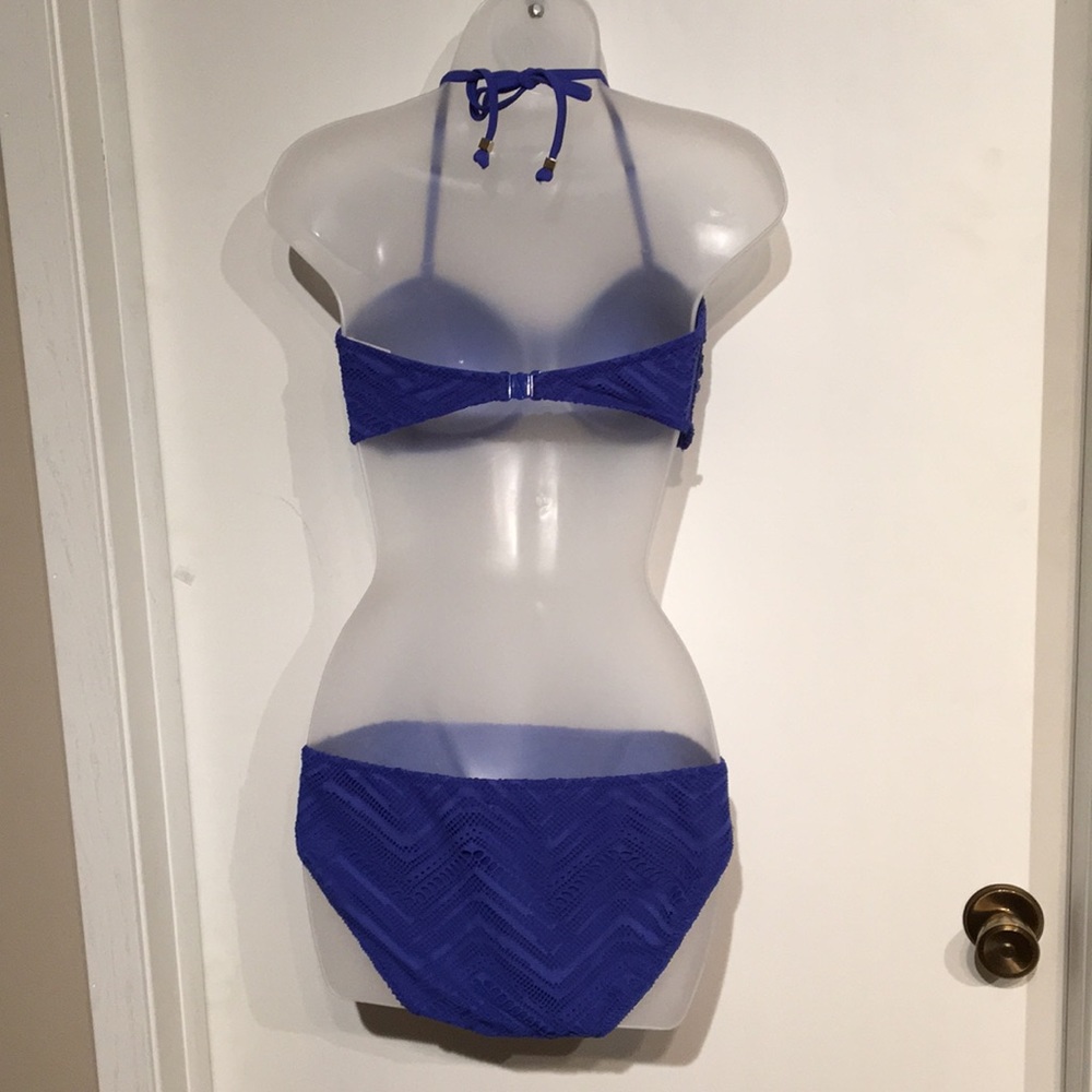 Blue bikini - Picture 4 of 4